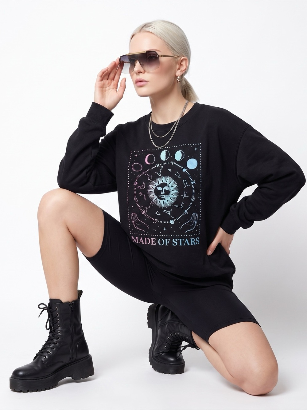 Wound Up Black Made of Stars Celestial Graphic Sweatshirt Crewneck Women’s XL